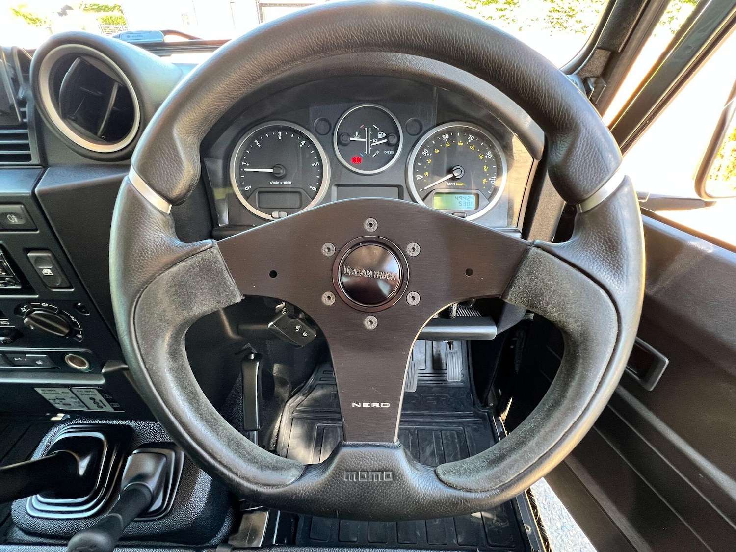 Used Land Rover Defender 2014 for sale - 76584859: Photo 6