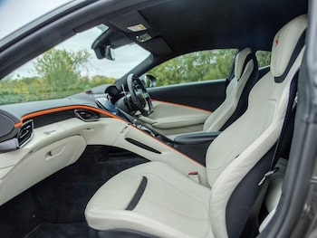 Used Ferrari Roma 2022 for sale - 76314712: Photo