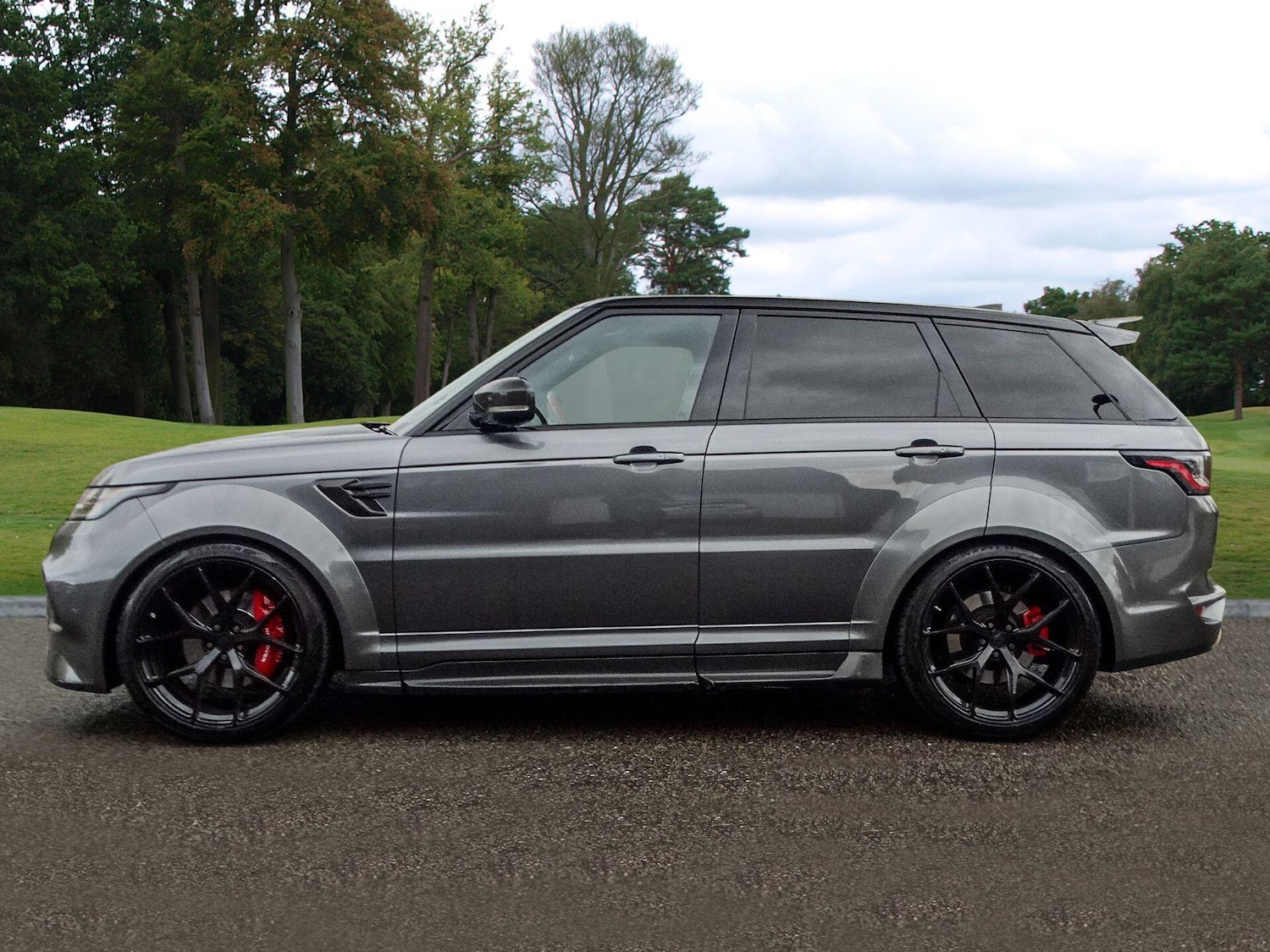 Used Land Rover Range Rover Sport 2018 for sale - 76433241: Photo 2