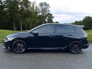 Used Volkswagen Golf 2024 for sale - 77345518: Photo