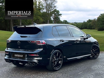 Used Volkswagen Golf 2024 for sale - 77345518: Photo