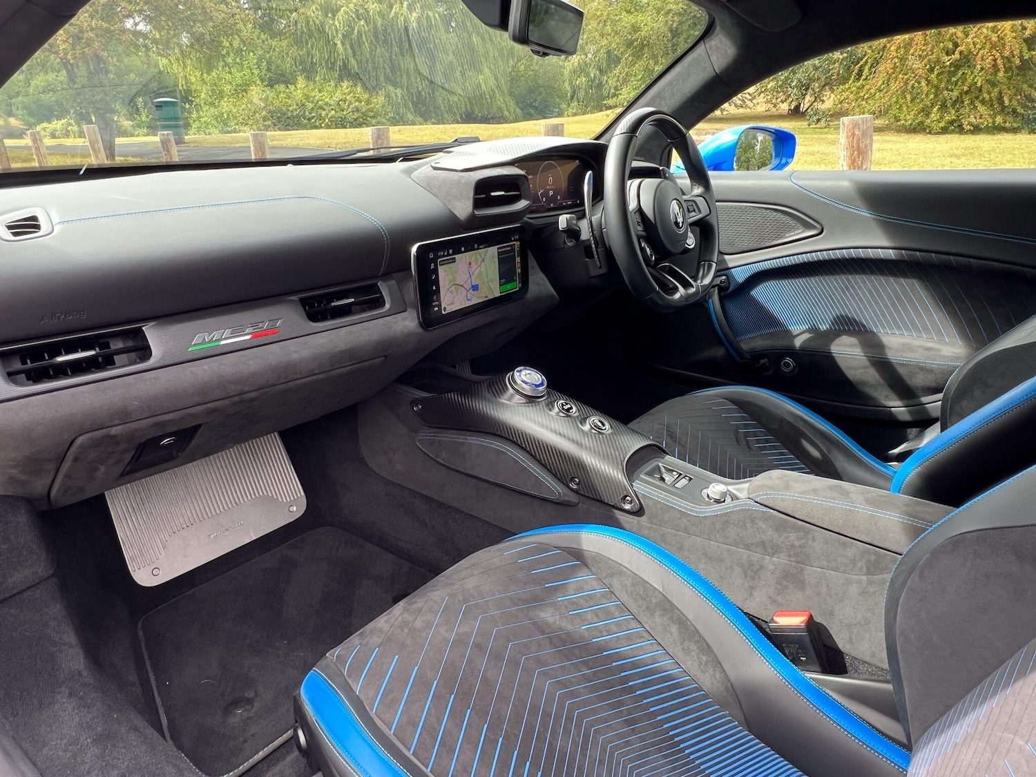 Used Maserati MC20 2022 for sale - 75732359: Photo 15