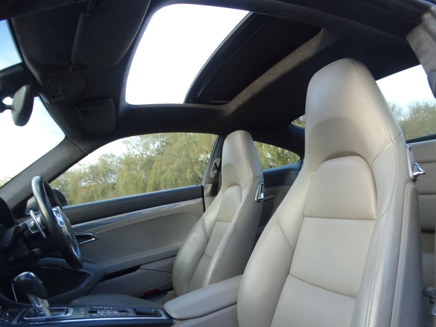 Used Porsche 911 for sale - 76584505: Photo 19