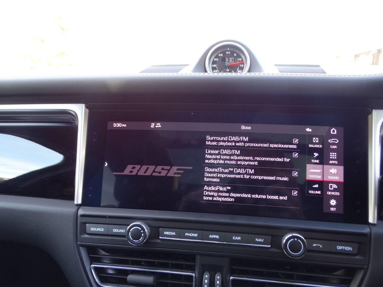 Used Porsche Macan 2020 for sale - 76239415: Photo 27