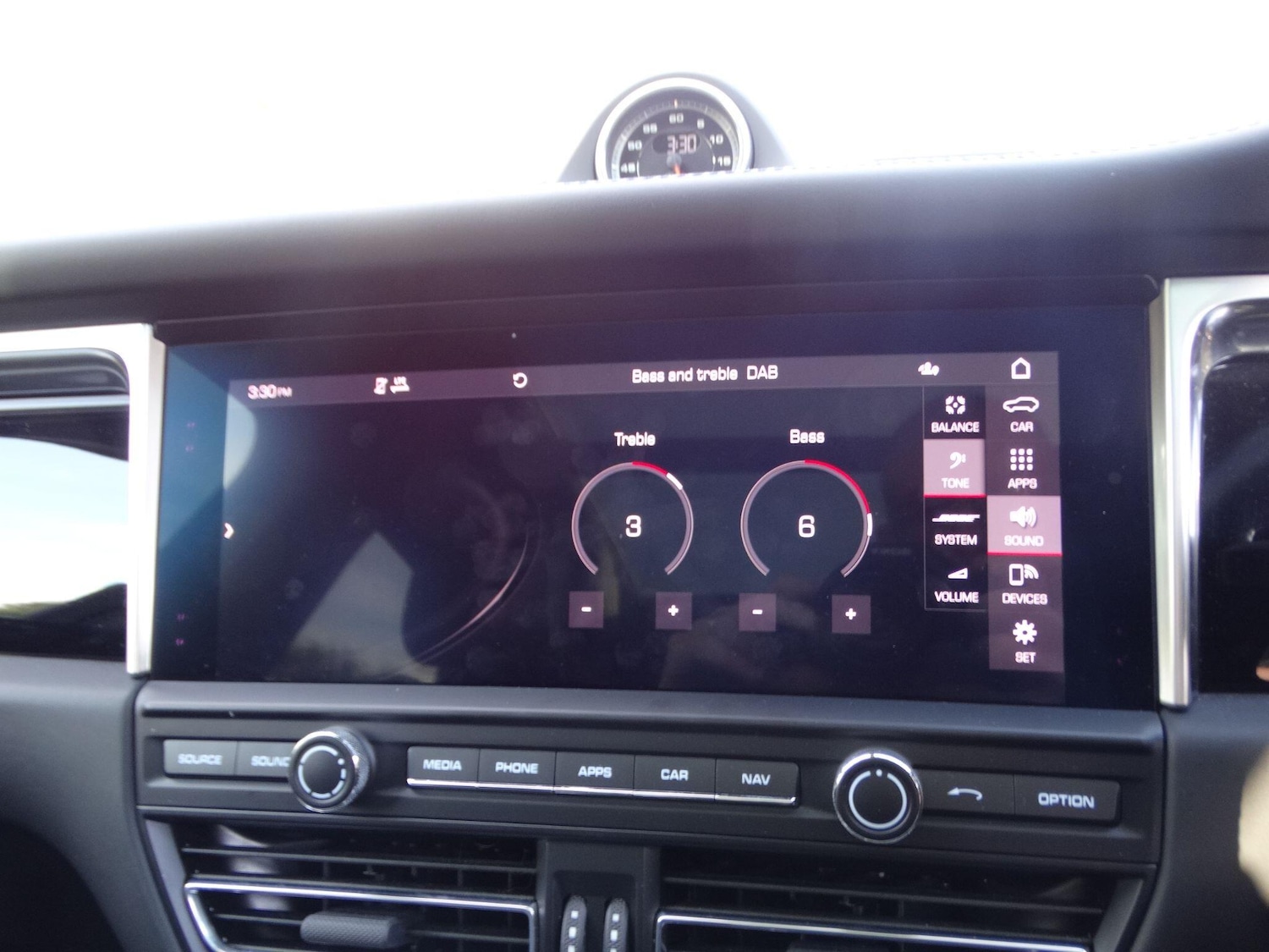 Used Porsche Macan 2020 for sale - 76239415: Photo 28