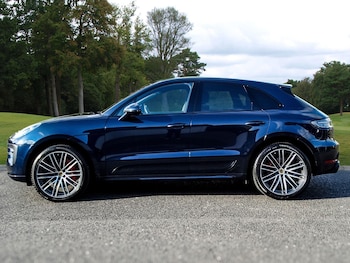 Used Porsche Macan 2020 for sale - 76239415: Photo 2