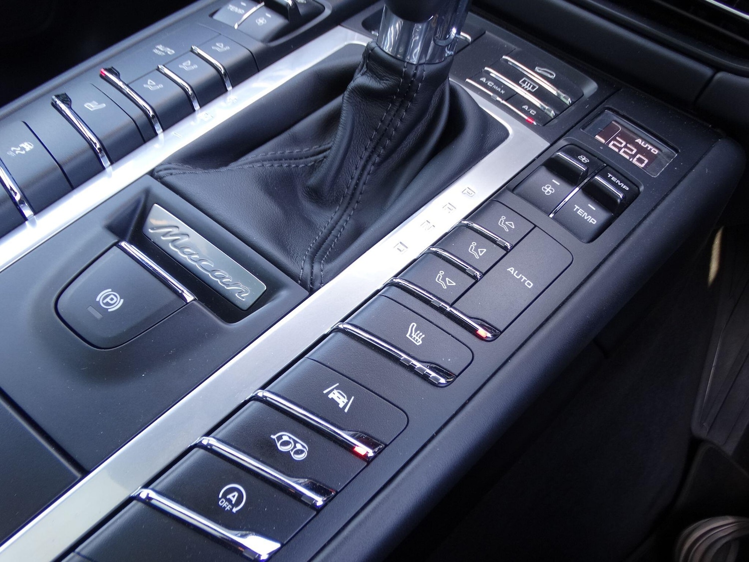 Used Porsche Macan 2020 for sale - 76239415: Photo 33