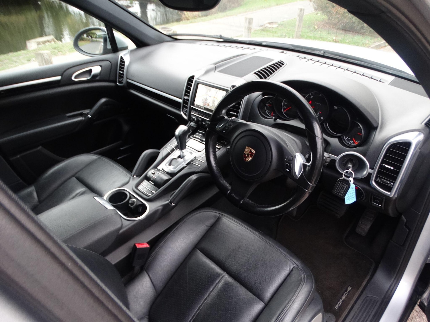 Used Porsche Cayenne 2012 for sale - 76993075: Photo 17