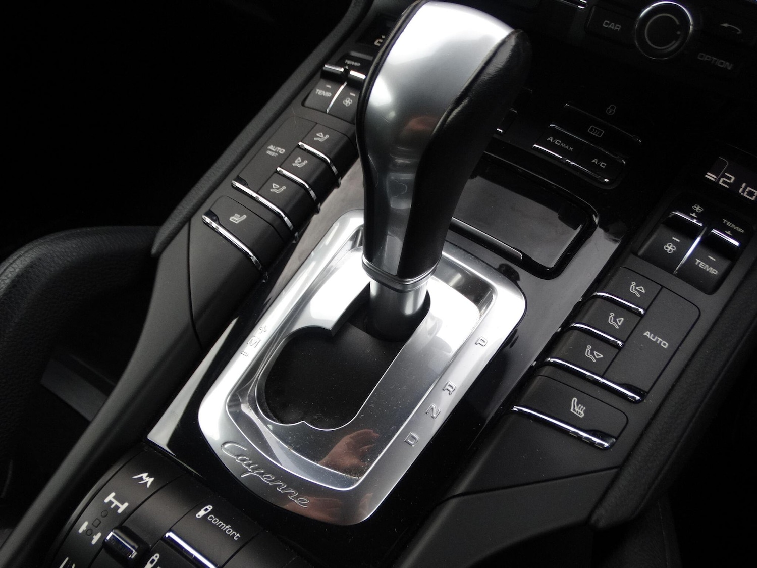 Used Porsche Cayenne 2012 for sale - 76993075: Photo 27