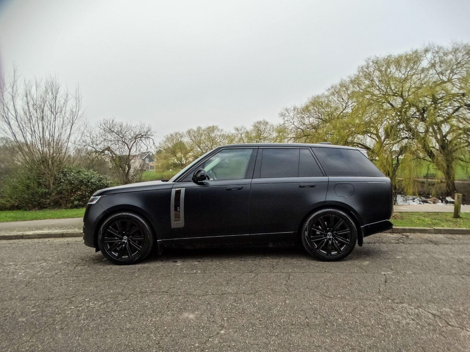 Used Land Rover Range Rover 2023 for sale - 77769693: Photo 2