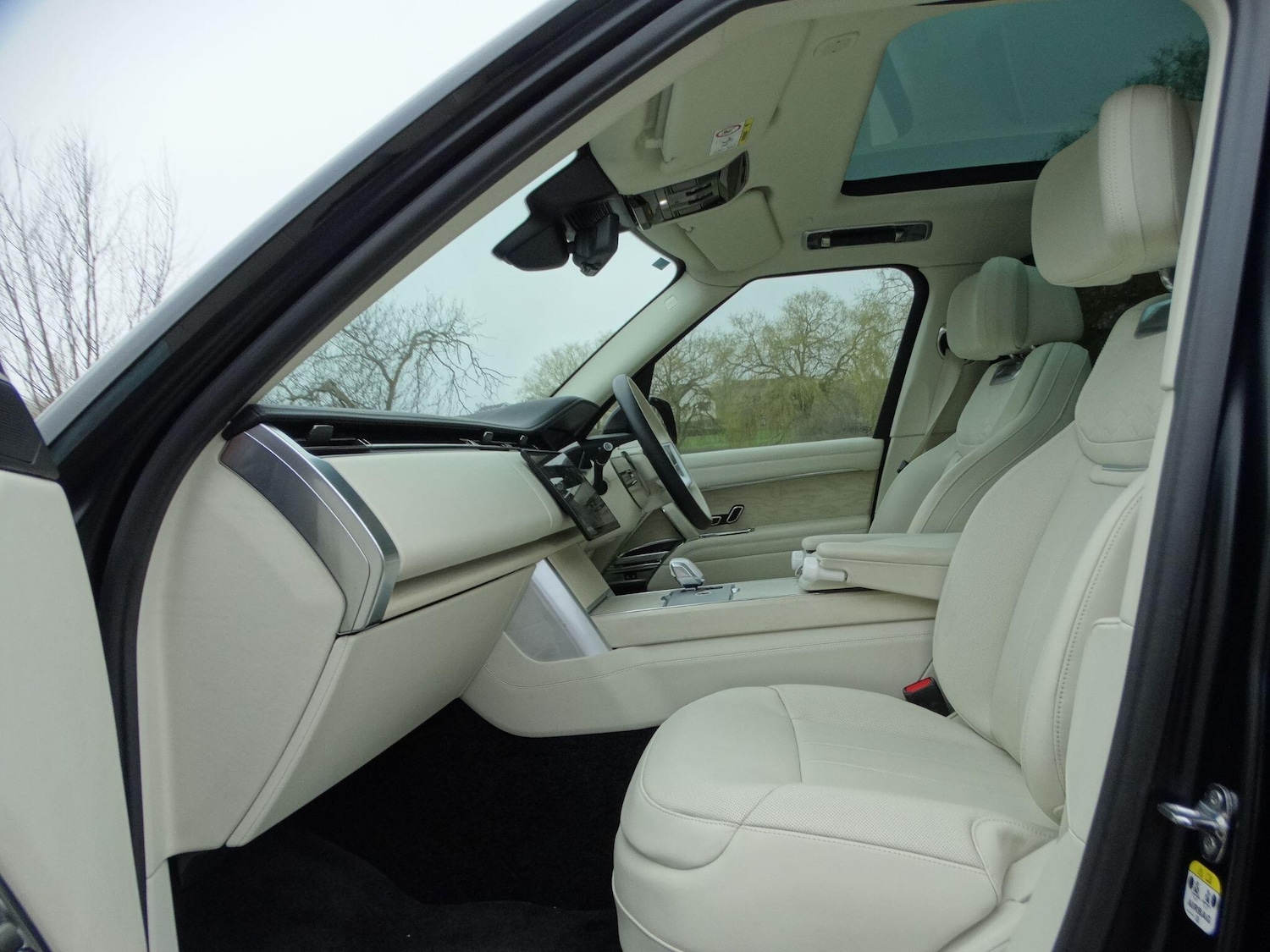 Used Land Rover Range Rover 2023 for sale - 77769693: Photo 3