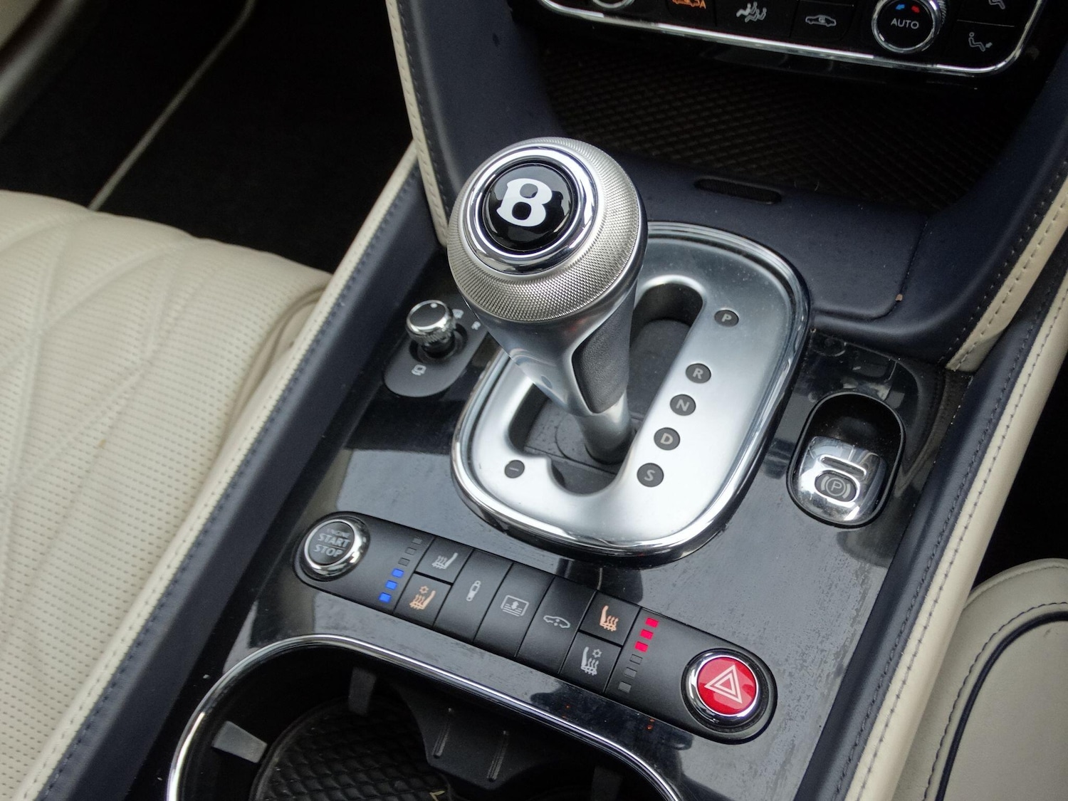 Used Bentley Flying Spur for sale - 76832720: Photo 28