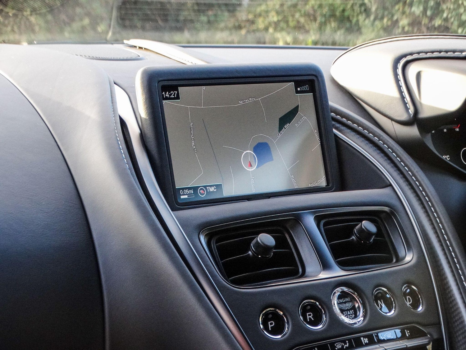 Used Aston Martin DBS for sale - 76781533: Photo 13