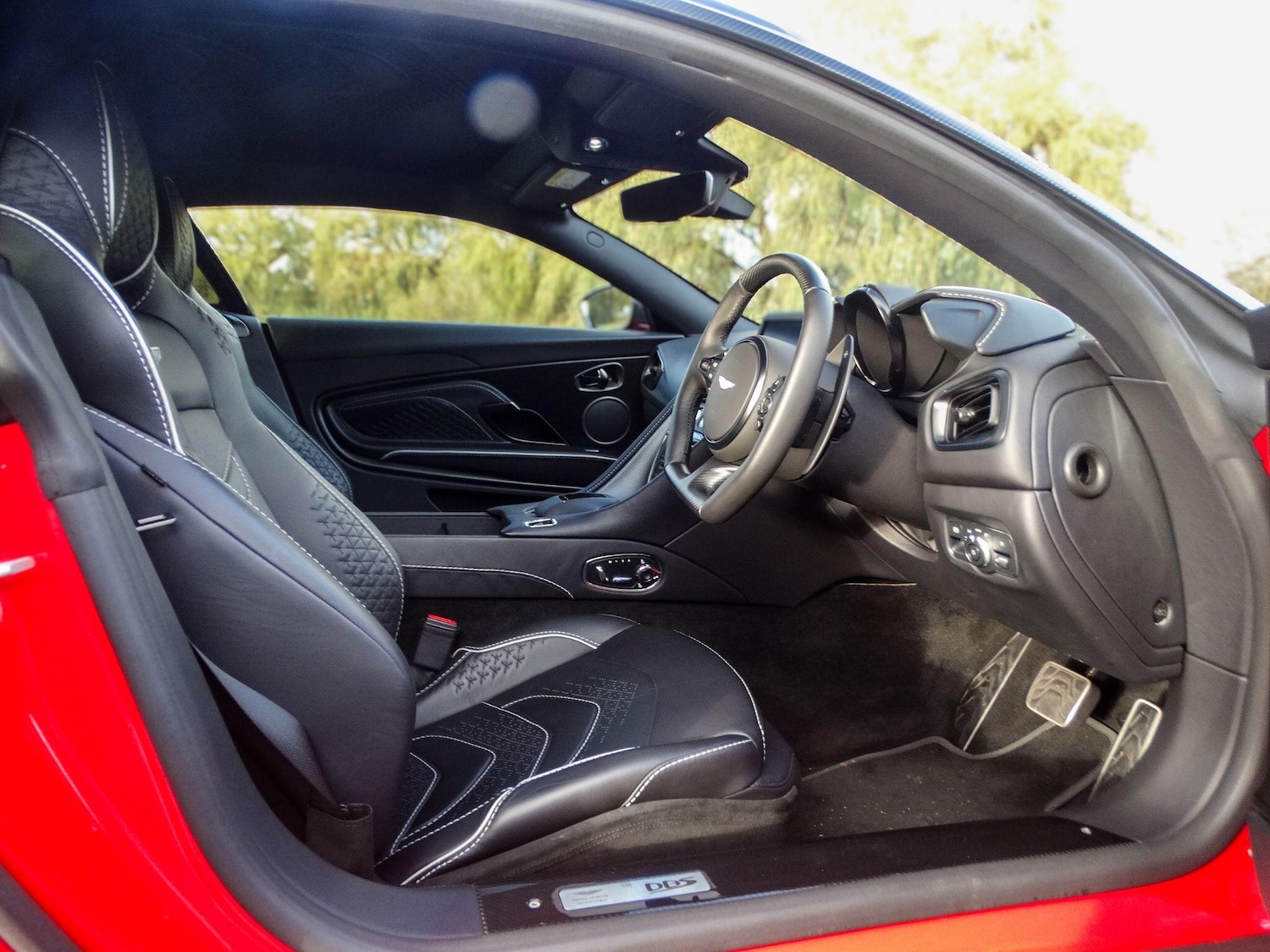 Used Aston Martin DBS for sale - 76781533: Photo 15