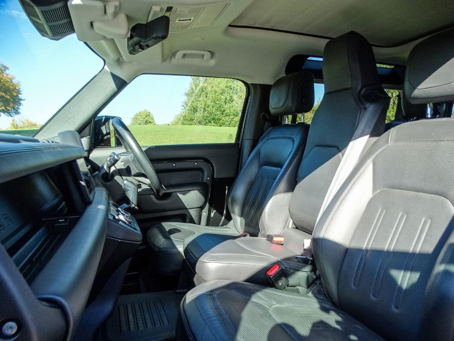 Used Land Rover Defender 90 for sale - 76152604: Photo 18