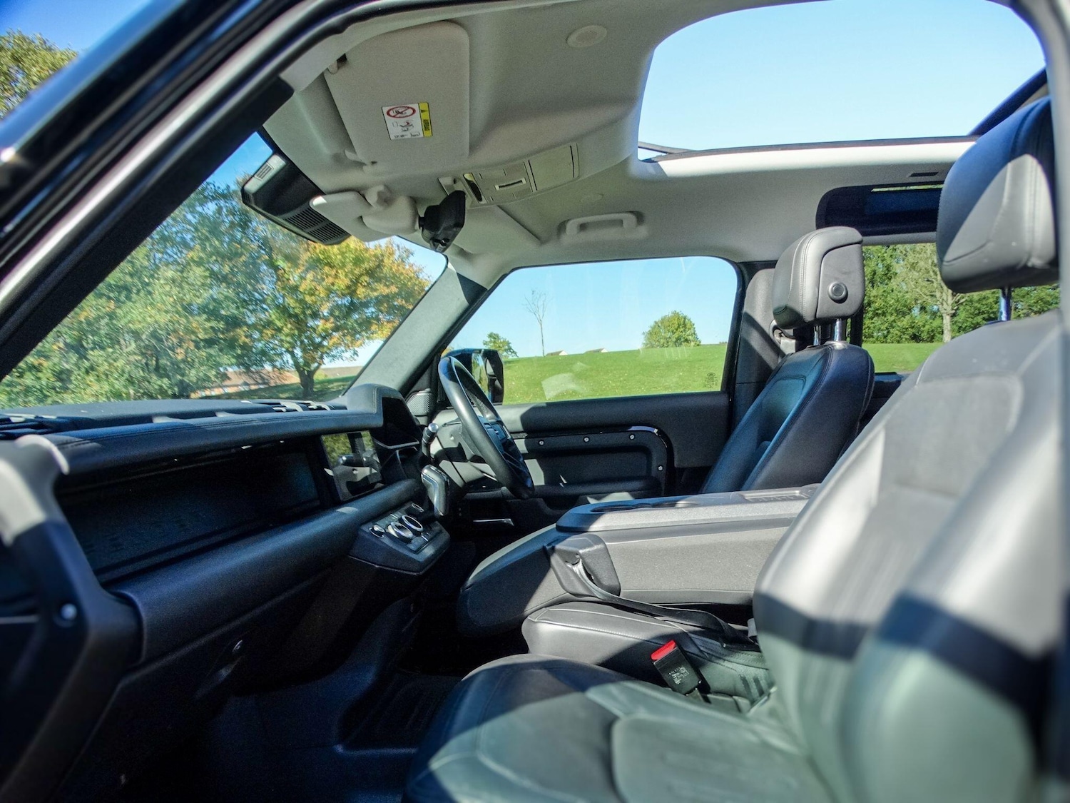 Used Land Rover Defender 90 for sale - 76152604: Photo 3