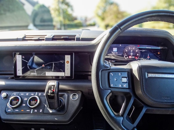 Used Land Rover Defender 90 for sale - 76152604: Photo 8