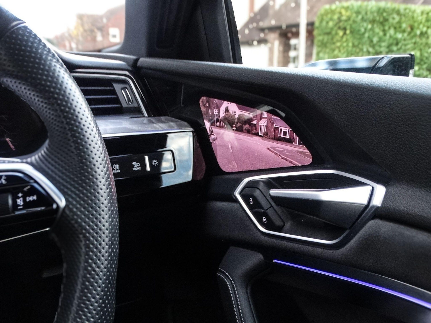 Used Audi e-tron 2023 for sale - 76485503: Photo 7