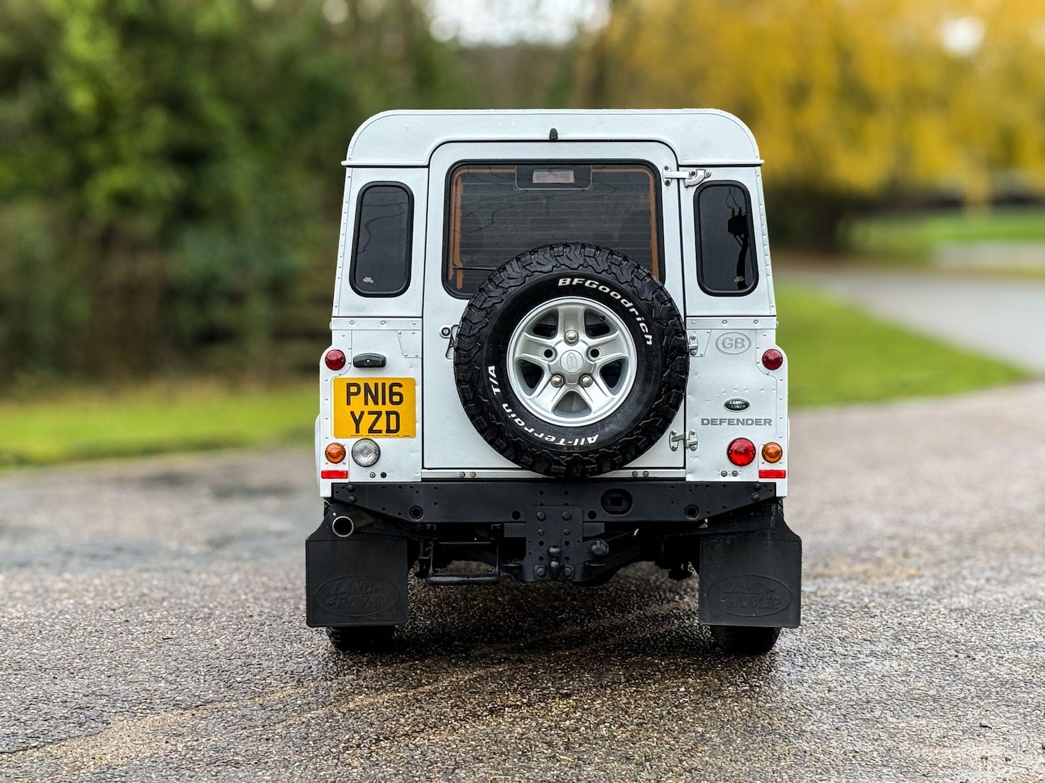 Used Land Rover Defender 110 2016 for sale - 76786810: Photo 10