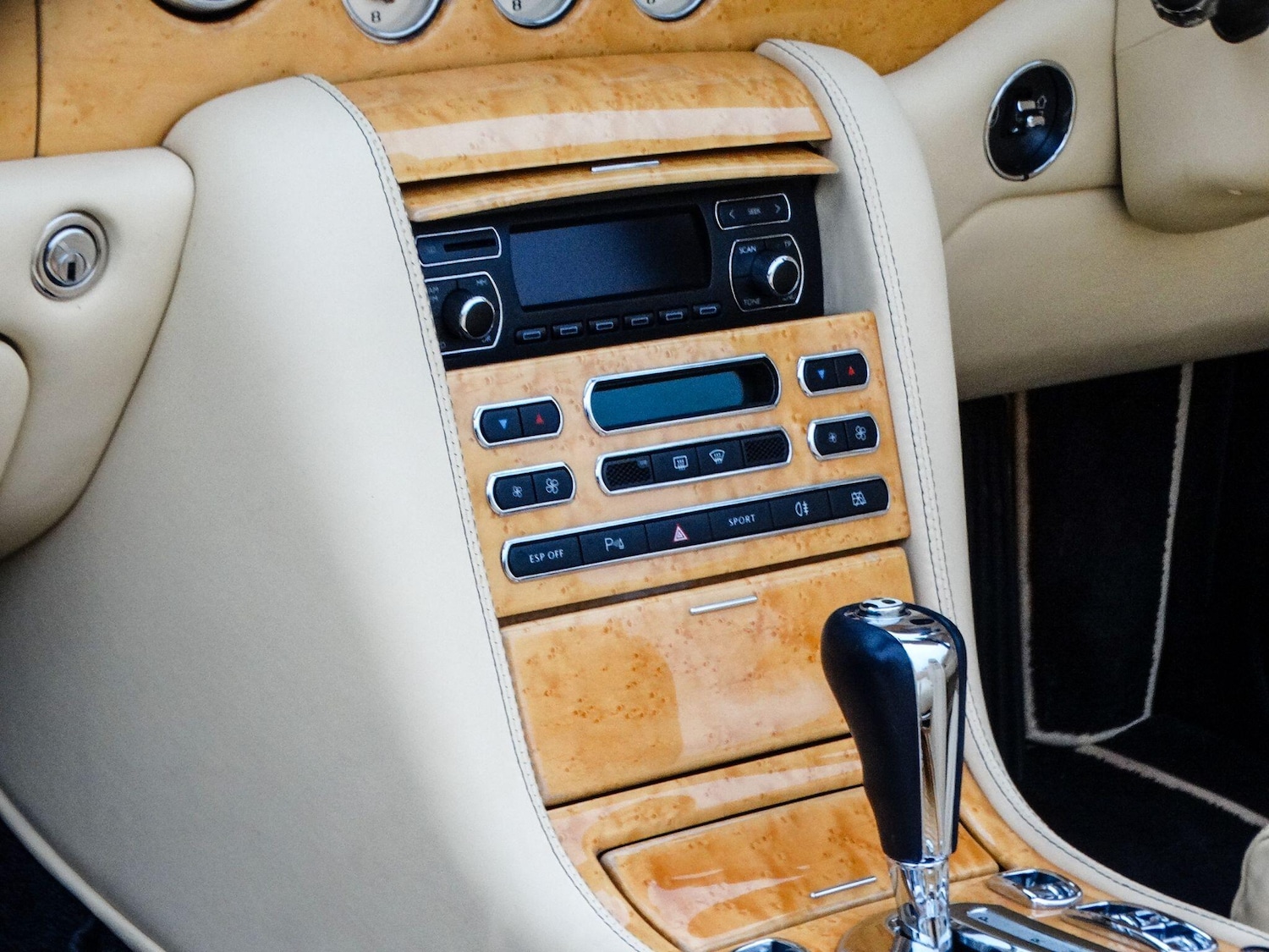 Used Bentley Azure 2009 for sale - 77156733: Photo 15