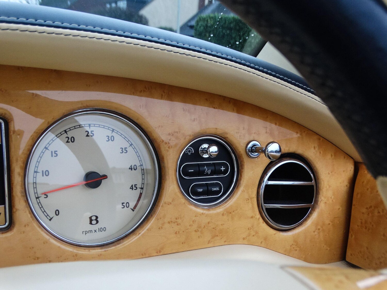 Used Bentley Azure 2009 for sale - 77156733: Photo 23