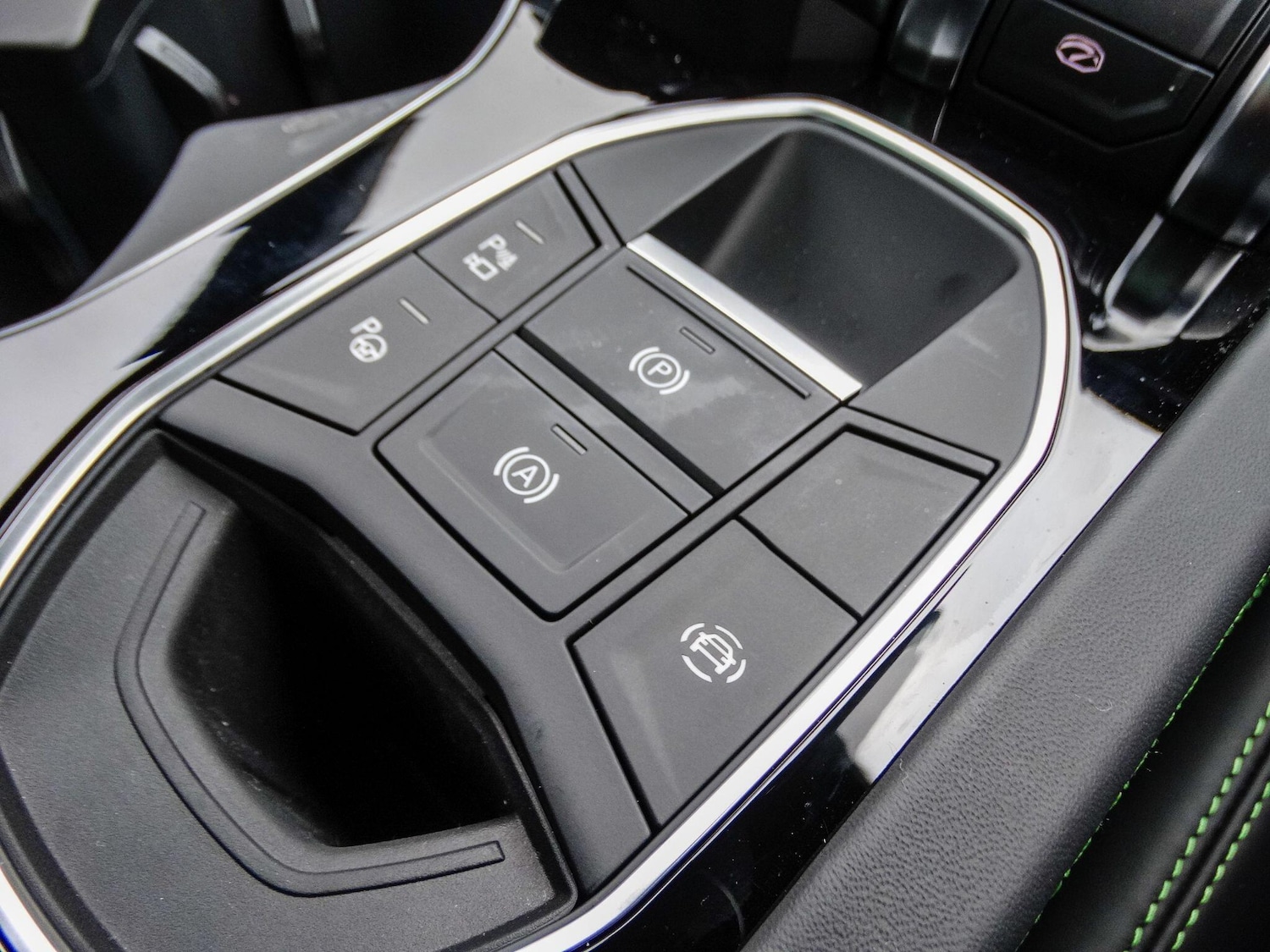 Used Lamborghini Urus 2025 for sale - 76657914: Photo 39