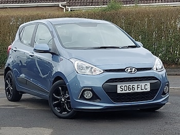 Used Hyundai i10 2017 for sale - 77690132: Photo