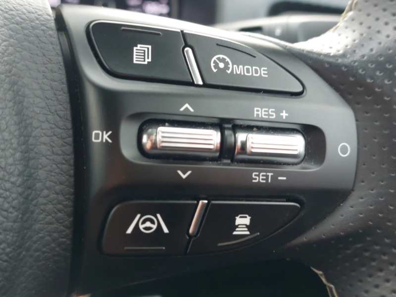 Used Kia Stonic 2023 for sale - 76475480: Photo 13