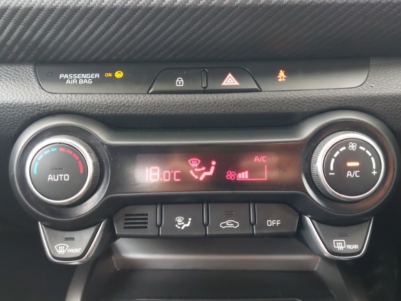 Used Kia Stonic 2023 for sale - 76475480: Photo 18