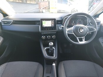 Used Renault Clio 2021 for sale - 77832233: Photo