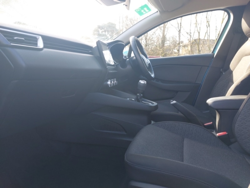 Used Renault Clio 2021 for sale - 77832233: Photo 5