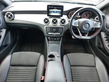 Used Mercedes-Benz GLA 2020 for sale - 77409976: Photo