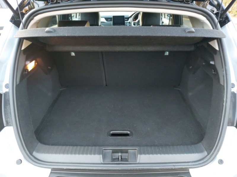 Used Renault Captur 2022 for sale - 77782236: Photo 8