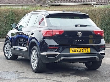 Used Volkswagen T-Roc 2020 for sale - 77366142: Photo