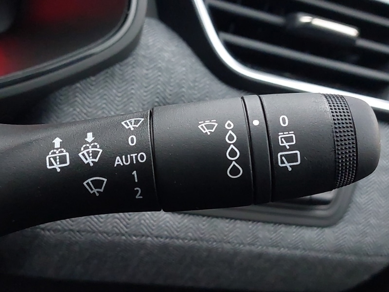 Used Renault Clio 2025 for sale - 76816246: Photo 14