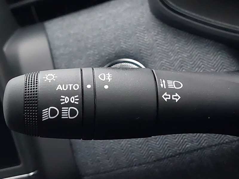 Used Renault Clio 2025 for sale - 76816246: Photo 15