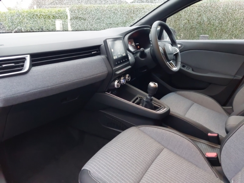 Used Renault Clio 2025 for sale - 76816246: Photo 5