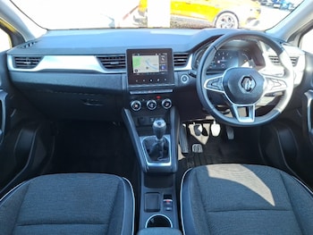 Used Renault Captur 2023 for sale - 78928598: Photo
