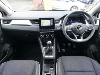 Used Renault Captur 2023 for sale - 78808380: Photo