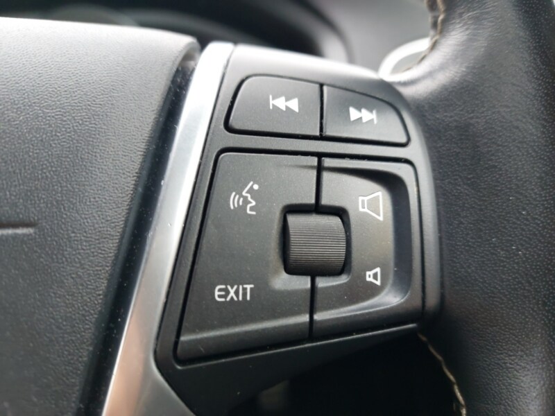 Used Volvo V40 2018 for sale - 77816549: Photo 17