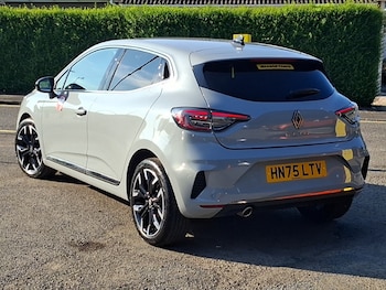 Used Renault Clio 2025 for sale - 79214093: Photo