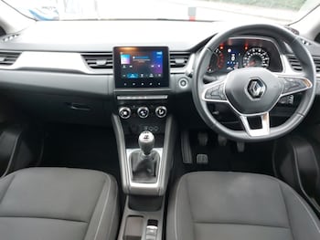 Used Renault Captur 2021 for sale - 76440259: Photo