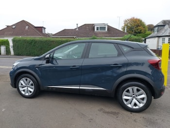 Used Renault Captur 2021 for sale - 76440259: Photo