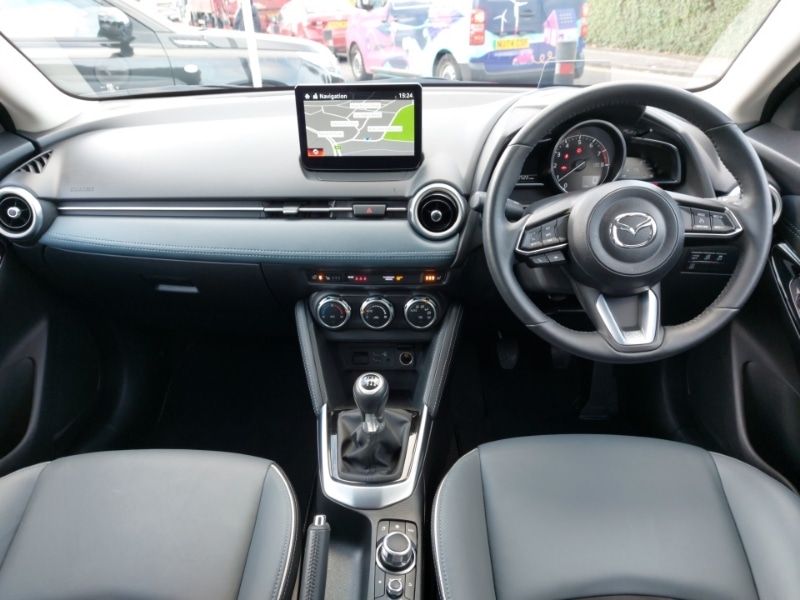 Used Mazda Mazda2 2023 for sale - 76358838: Photo 2