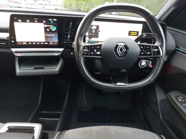 Used Renault Megane E Tech 2024 for sale - 76297919: Photo 7