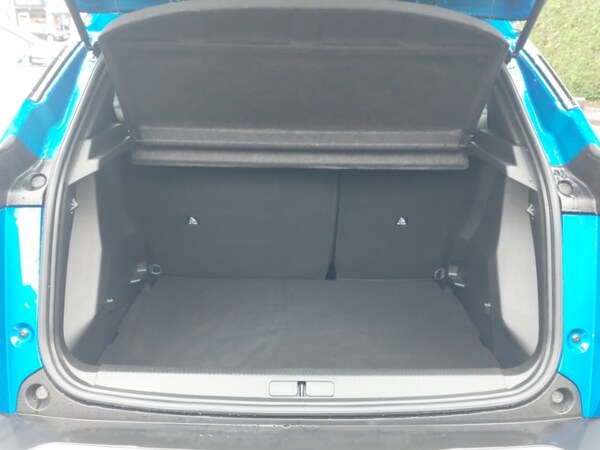 Used Peugeot 2008 2023 for sale - 76258274: Photo 8