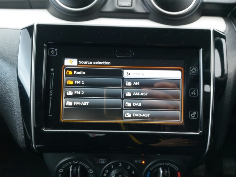 Used Suzuki Swift 2018 for sale - 77278312: Photo 11