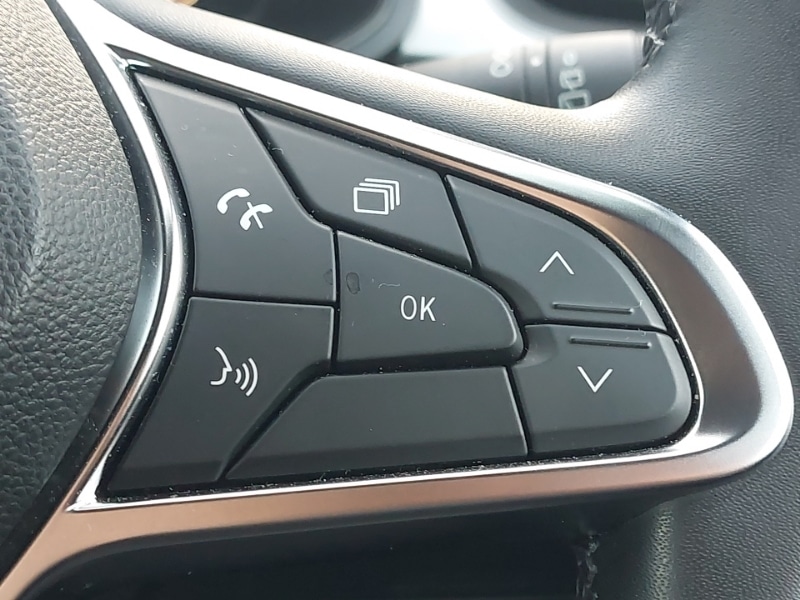 Used Renault Captur 2023 for sale - 76860611: Photo 13