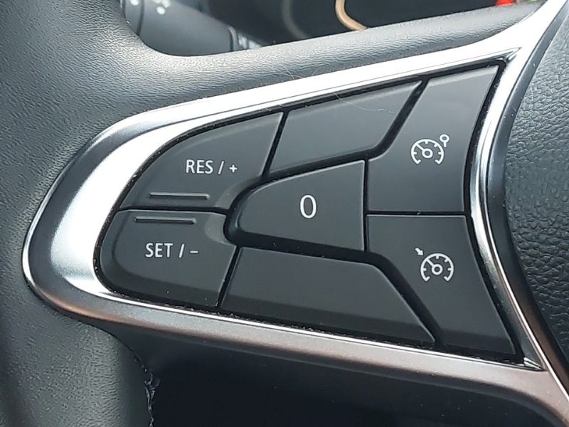 Used Renault Captur 2023 for sale - 76860611: Photo 16