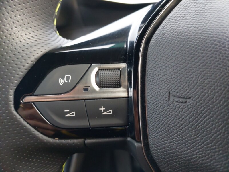 Used Peugeot 2008 2022 for sale - 77085700: Photo 14